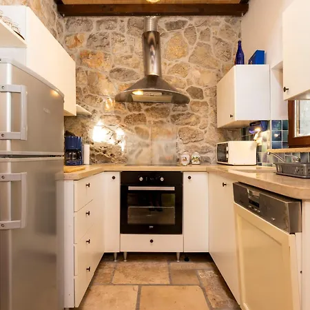 Stone House Retreat Сasa de vacaciones Mali Lošinj