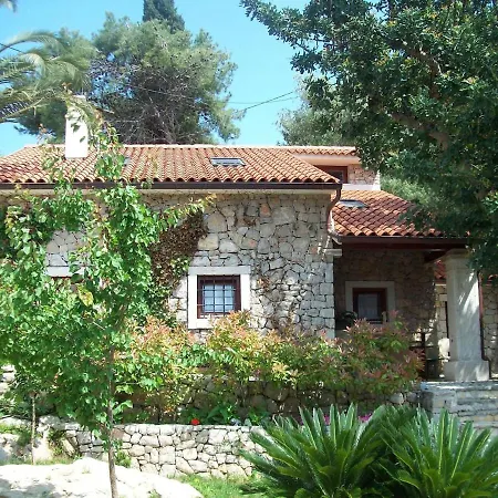 Stone House Retreat Casa de Férias