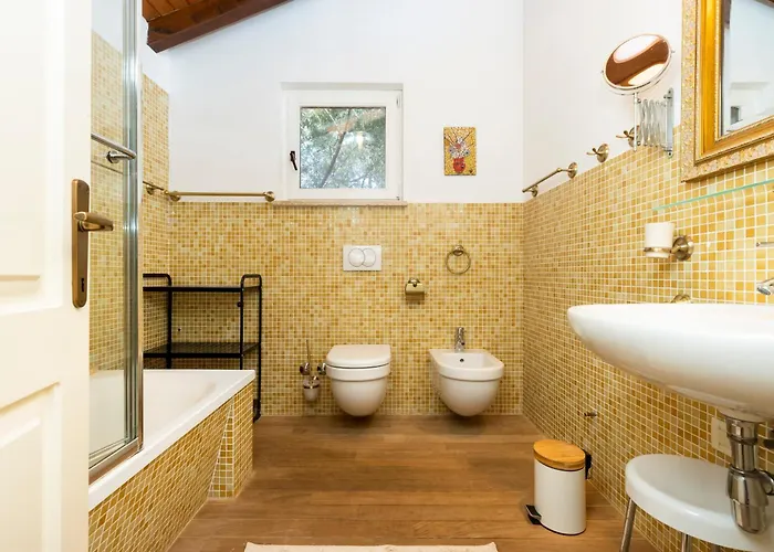 Stone House Retreat *